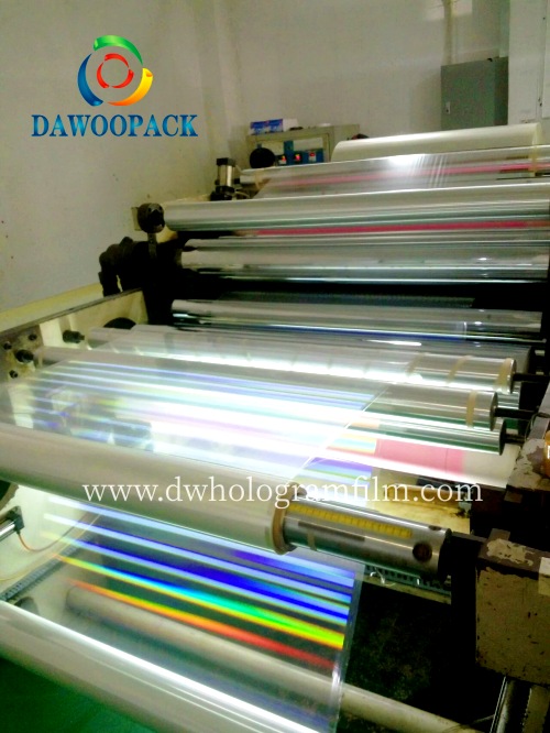 pillar light lightbeen holographic film.jpg